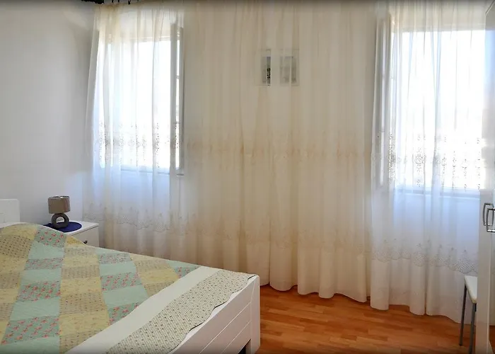 Sunny House 아파트